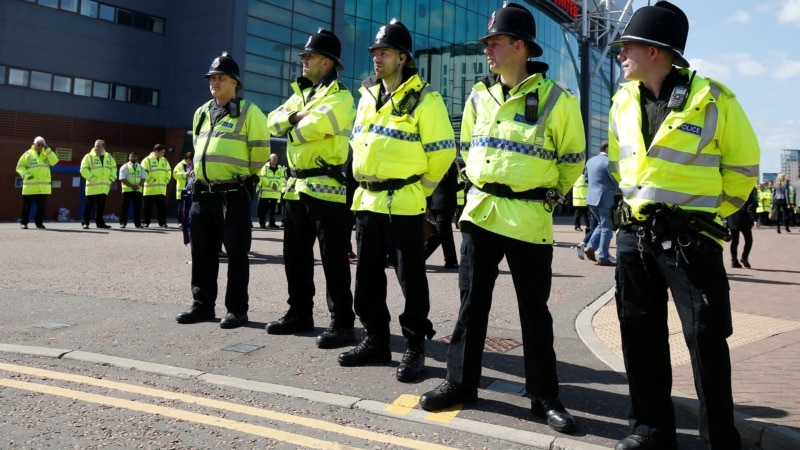 В Северную Ирландию перебросят около тысячи полицейских – из-за Брекзита