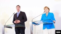 Aleksandar Vučić i Angela Merkel na Samitu