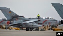 Avioane germane Tornado la Incirlik