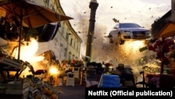 Netfliksov akcijom nabijeni film "6 Underground" smešten je u "fiktivnoj" centralnoazijskoj diktaturi