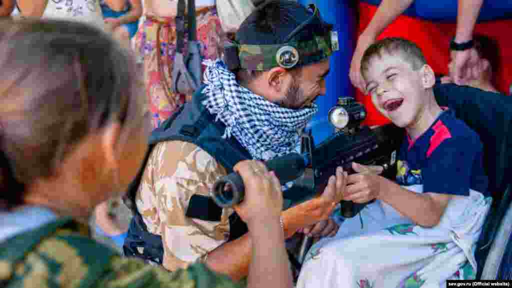 Кримських дітей вчили, як протистояти тероризму. 14 липня
