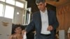 Վիտալի Բալասանյանը քվեարկում է Լեռնային Ղարաբաղի նախագահի ընտրություններում, 19-ը հուլիսի, 2012