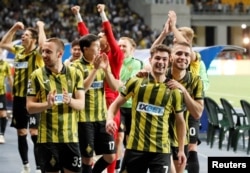 "Қайрат" футболшылары "Селтикті" жеңіп, Чемпиондар лигасына жолдама алған сәт. Алматы. 27 тамыз, 2025 жыл.