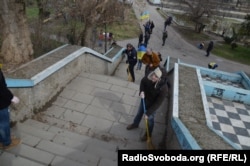 Акция «За чистый Крым» как символический протест против агрессии России, Симферополь, 8 марта 2014 года