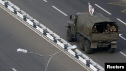 Військова техніка в Донецьку, листопад 2014 року