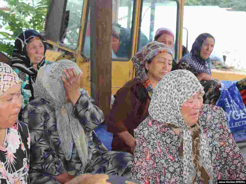 Ўз ватанида кўчманчига айланган ўзбеклар.