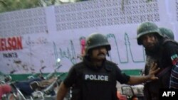 Pjesëtarë të policisë pakistaneze