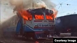 На станції Лиманівка Харківської області російський безпілотник поцілив в електропоїзд Лозова – Харків, повідомив міністр