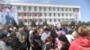 Bakiev Supporters Take Over Government Building In Osh