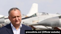 Igor Dodon la baza militară de la Mărculești