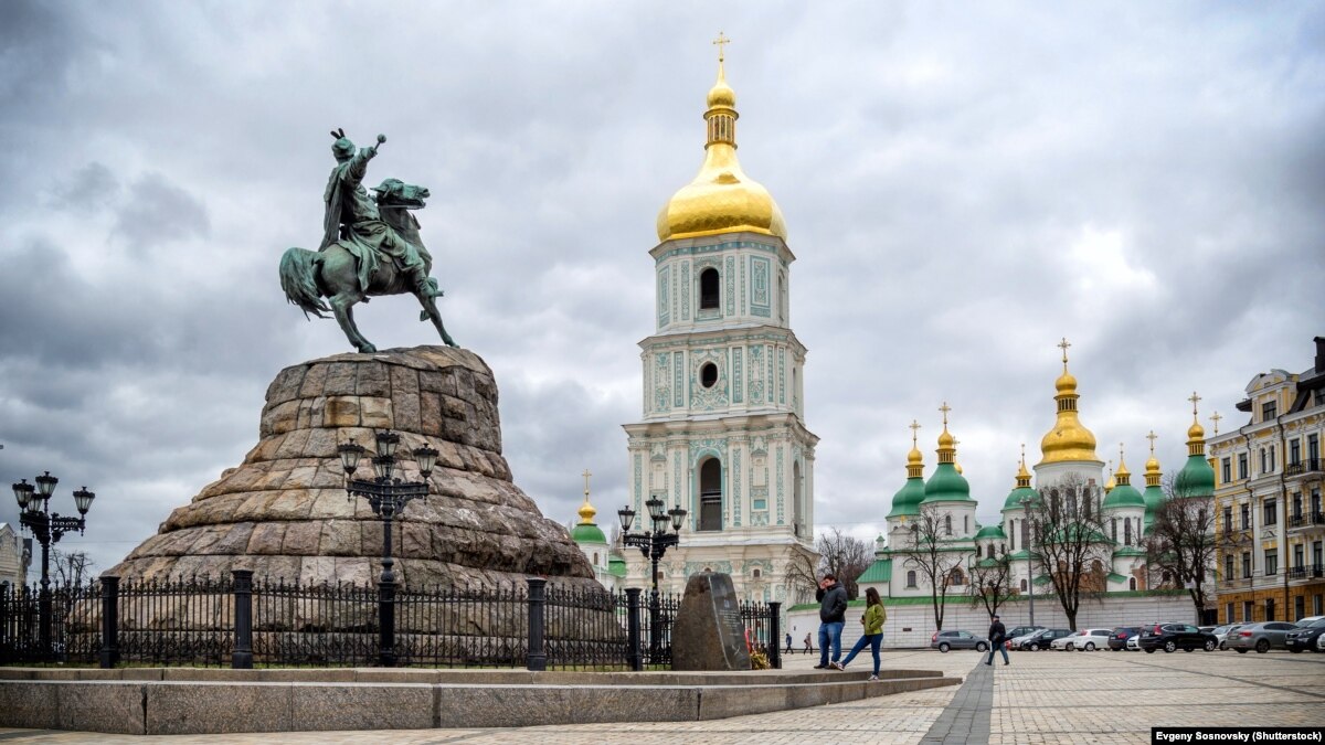 oi5.ru: Через порывистый ветер в понедельник в Киеве объявили «желтый» уровень опасности Через порывистый ветер в понедельник в Киеве объявили «желтый» уровень опасности