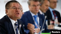 Алексей Улюкаев на Гайдаровском экономическом форуме в Москве