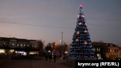 Главная елка Крыма в Симферополе, 22 декабря 2015 года