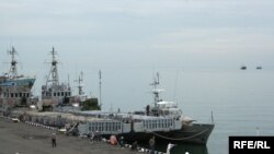 Катера Военно-морских сил Грузии в порту Батуми