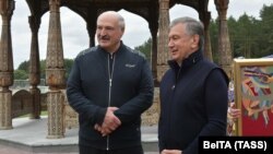 Беларусь президенти Александр Лукашенка ва Ўзбекистон президенти Шавкат Мирзиёев.
