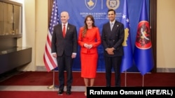 Kongresmeni Kit Self i Suhas Subramanjam na sastanku s vršiteljkom dužnosti predsednice Kosova Aljbuljenom Hadžiju, , 27. maj 2026.