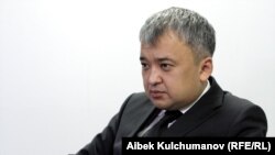 Алмазбек Кадыркулов.