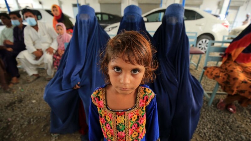 شماری از پناهجویان افغان در پاکستان می‌گویند با مشکلات مواجه اند