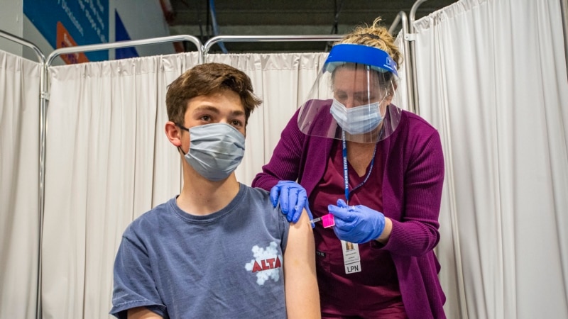 США: Байден объявит о планах вакцинации 70% взрослого населения до 4 июля
