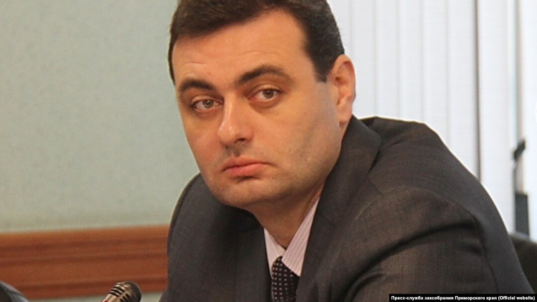 Артём Самсонов