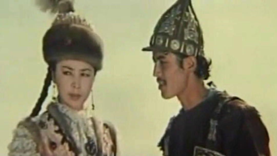 Смотреть порно онлайн: Мен ұйықтап жатқан мас адамды ол ұйықтап жатқанда трахает еттім.