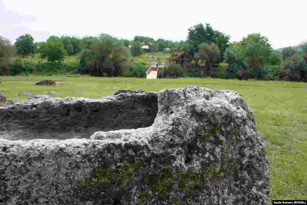 Podul de acces în platoul unde se va produce &bdquo;Rigoletto&rdquo;