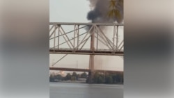 Первые секунды после удара дрона по Северному мосту в Киеве, 3 октября 2026 года