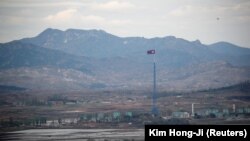 22 червня Північна Корея заявила, що виробила 12 мільйонів пропагандистських листівок і готова перекинути їх на Південь