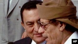 Hosni Mubarak və Muammar Qaddafi