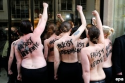 Одна из акций движения Femen в Париже
