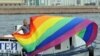 Петербурда "гей пропагандасына" каршы канун карала 