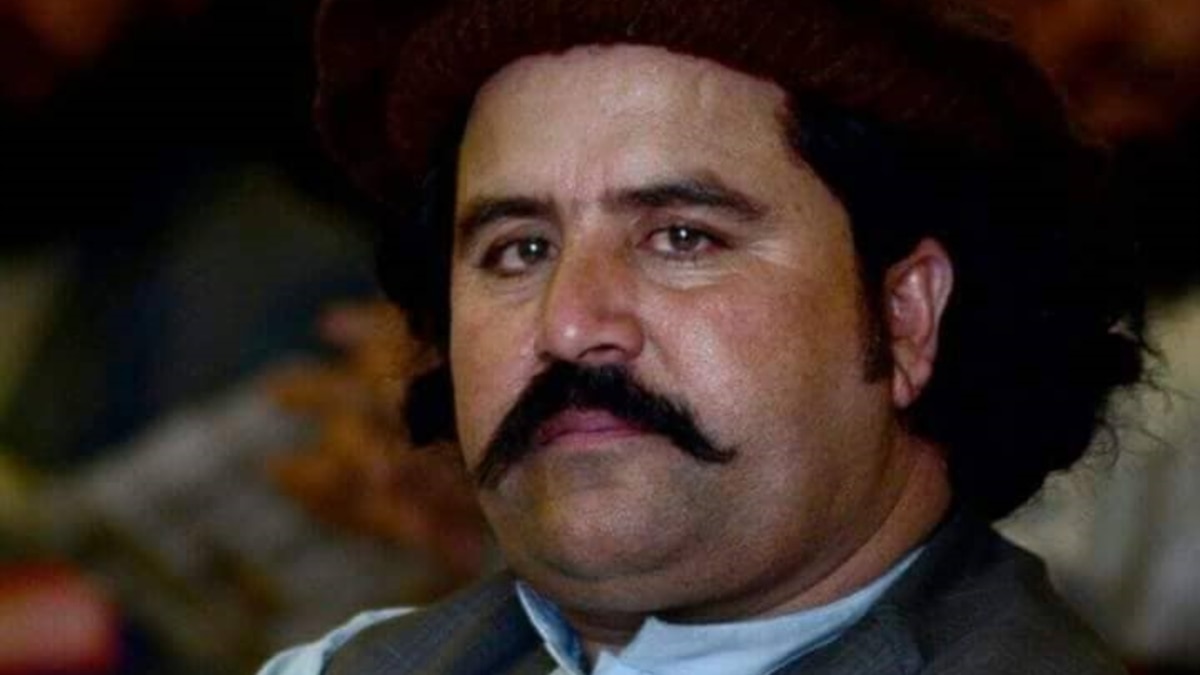 gunmen-critically-injure-pashtun-rights-activist-in-pakistan-s-tribal-areas