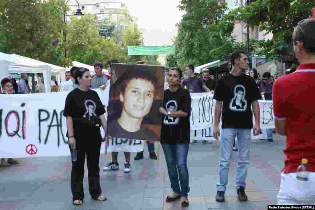 Протести против полициската бруталност. 2011