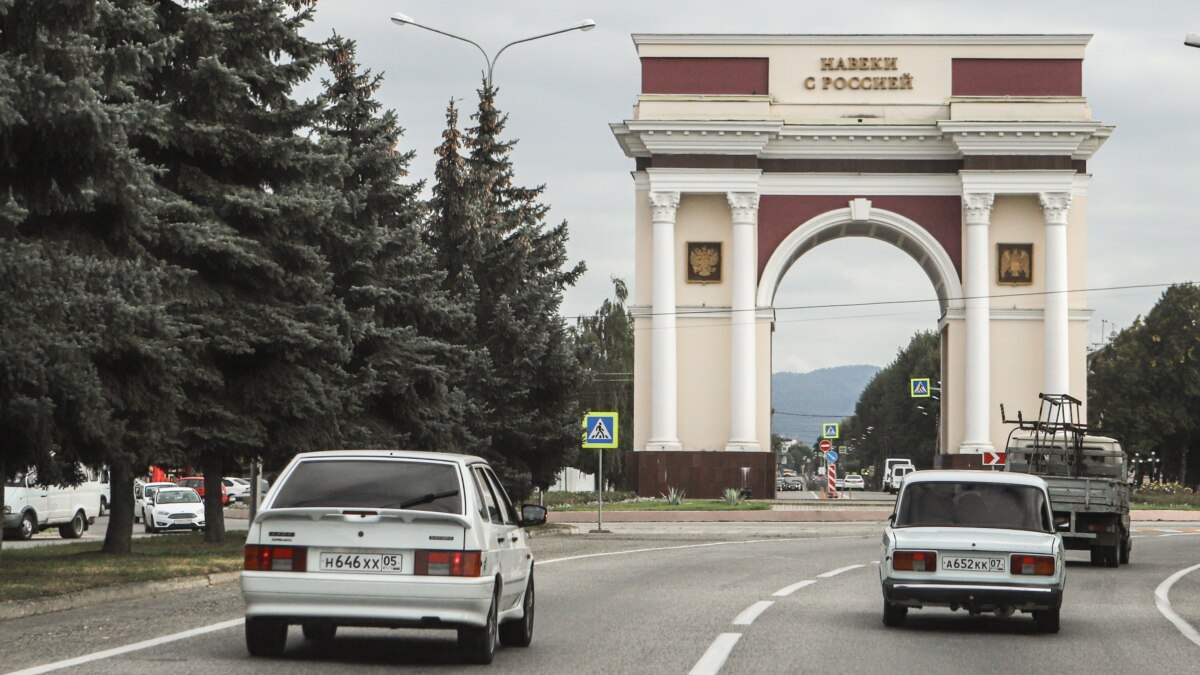 В Кабардино-Балкарии пьяный полицейский убил местного жителя с двумя детьми