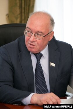 Александр Сальников
