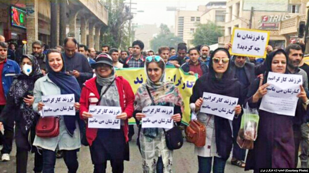 Families of steelworkers demonstrating in the city of Ahvaz in protest to the economic situation and solidarity with workers, on Tuesday, December 04, 2018. Photo issued by labor activists.
