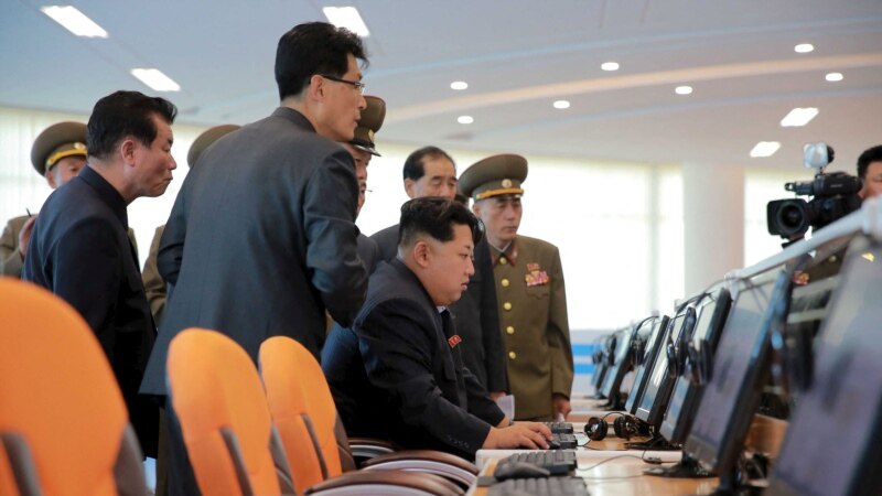 Kim najavio da će Severna Koreja lansirati tri špijunska satelita