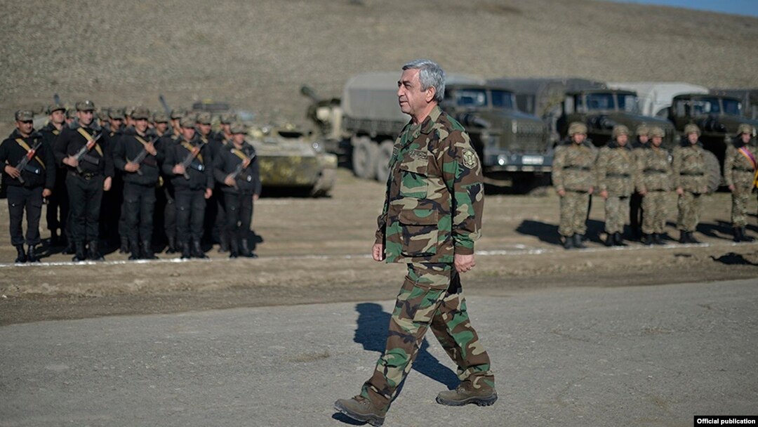 Nagorno-Karabakh - Armenian President Serzh Sarkisian watches a military exercise, 20Nov2015.
