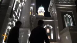 A Look Inside Moscow's Largest Mosque