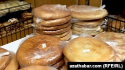 The lack of flour has caused prices for bread and other goods in Turkmenistan to spike.