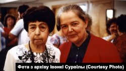 Натальля Арсеньнева і Івонка Сурвіла, 1990 год.