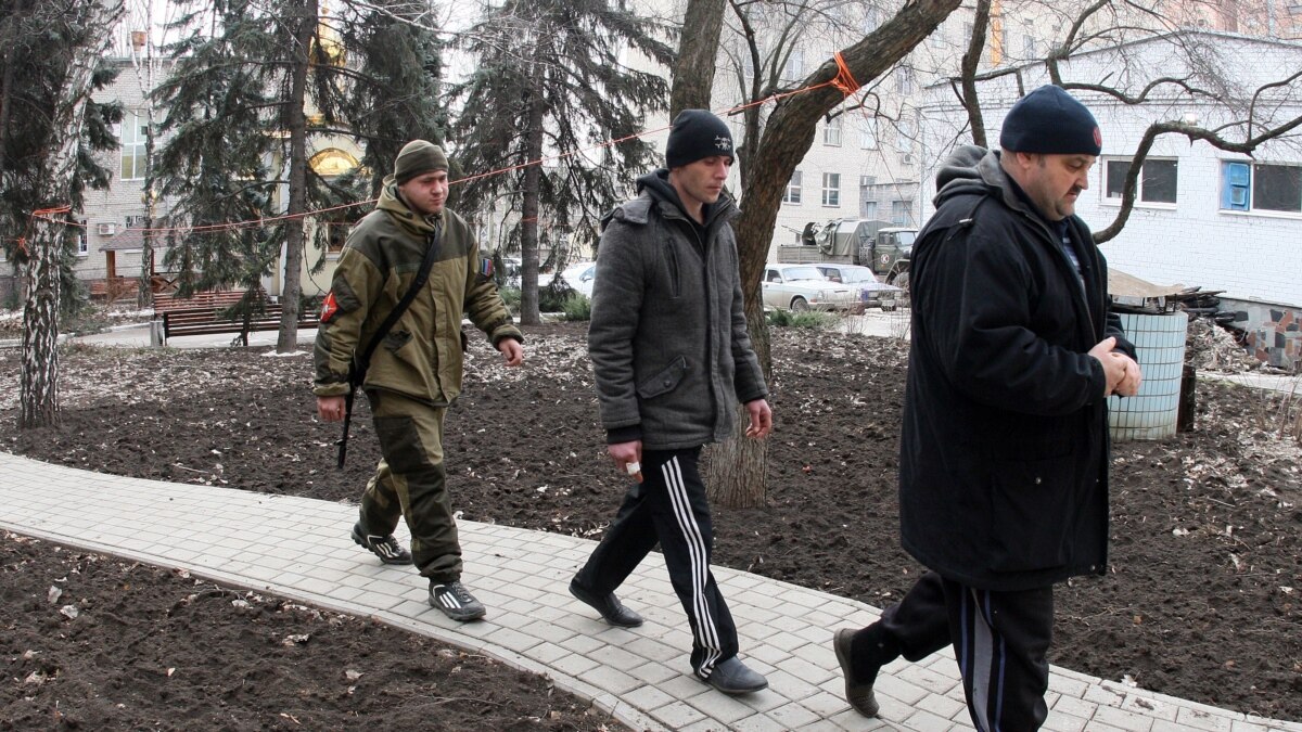 Kyiv, Rebels Swap Prisoners In Eastern Ukraine