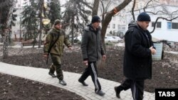 Ukrainian prisoners of war being led by pro-Russian rebels in the eastern region of Donetsk on February 18