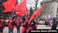 Un miting al PSRM în faţa CEC