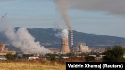 Një nga termocentralet e KEK-ut në Obiliq. Fotografi ilustruese nga arkivi. 