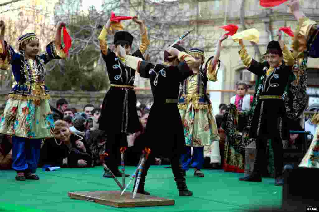 İçəri Şəhərdə Novruz festivalı #16