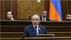 «Եթե Գարեգին Բ-ն կամ Կտրիճ Ներսիսյանն ընդունի այս օրակարգը, ես կնստեմ և իր հետ կքննարկեմ». Փաշինյան