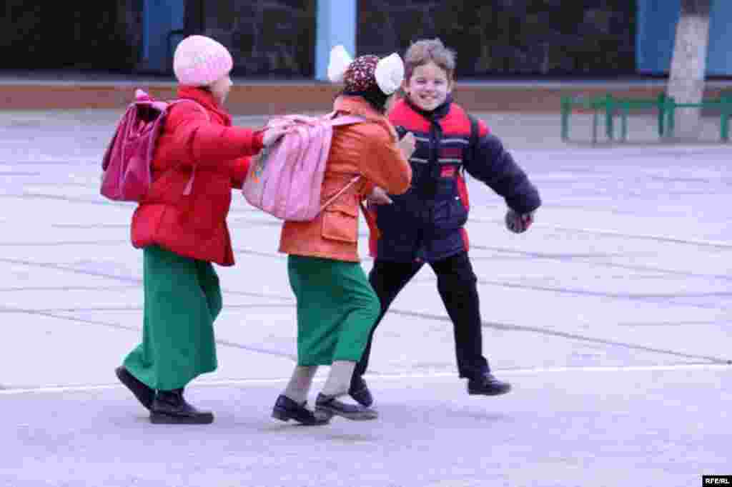 Russian School In Turkmenistan #22