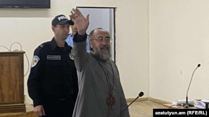 Qoshnimnikiga borib siktirdim.