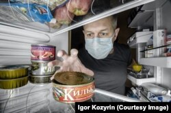 Из серии "Самоизоляция". Фотоколлаж Игоря Козырина
